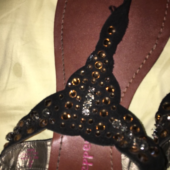 Sandals - Picture 3 of 8